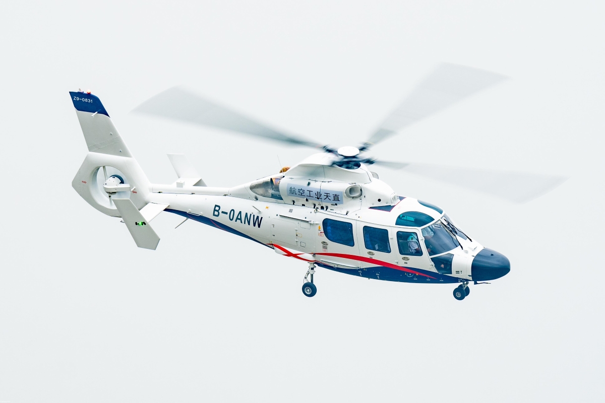 AC312E举行航行预演。。。摄影：岳书华